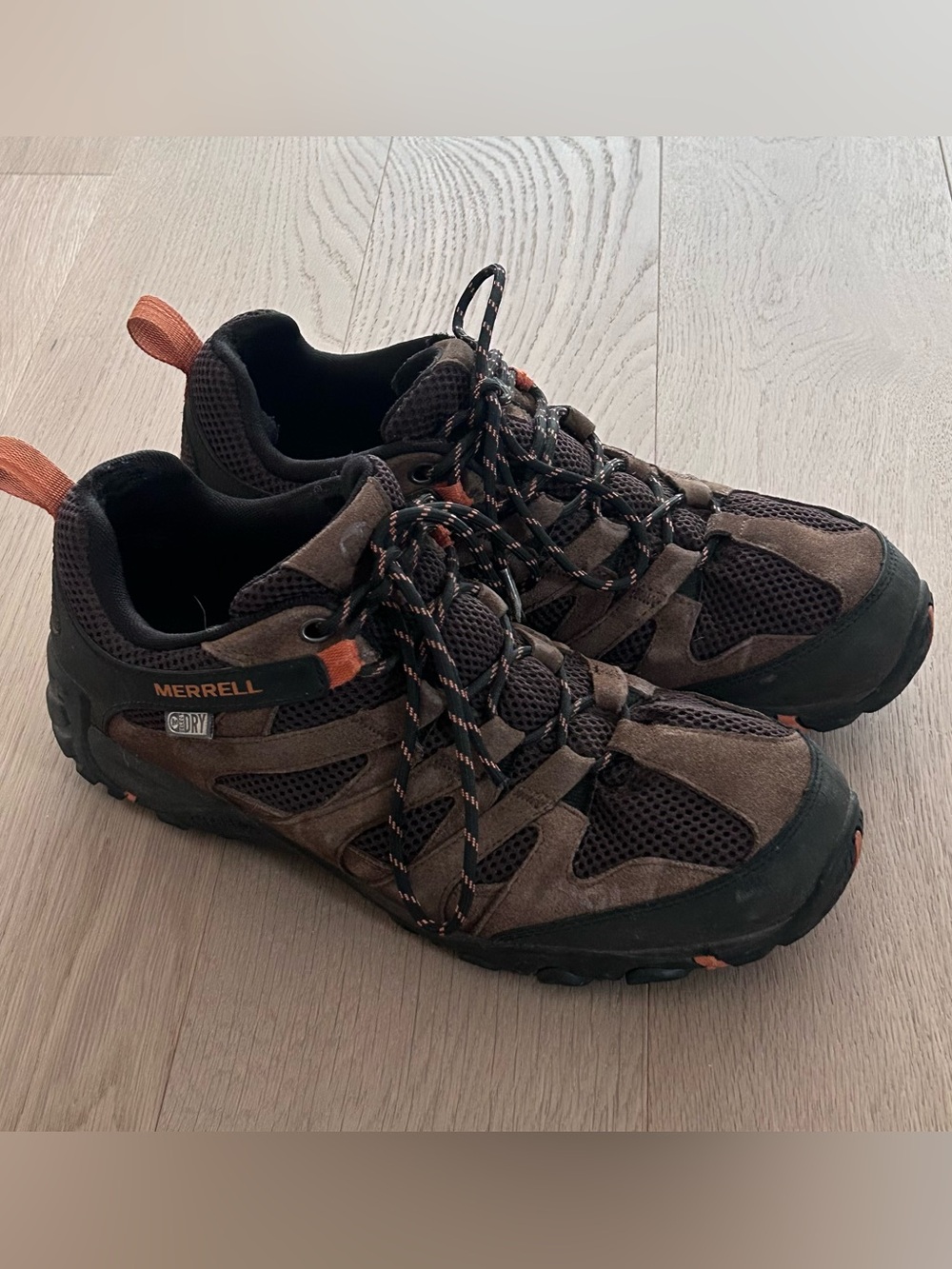 Merrell Alverstone Earth/Black Hiking Shoes